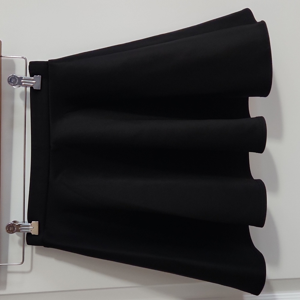 Frenchi Black A-Line Skirt, size small